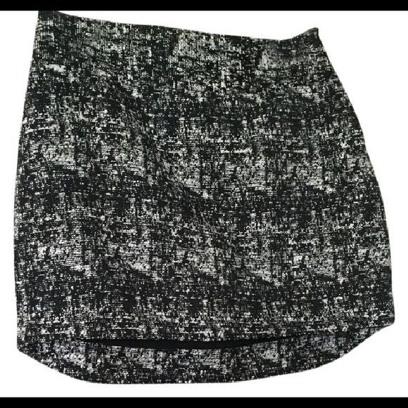 NWT Banana Republic textured knit miniskirt - Picture 5 of 5